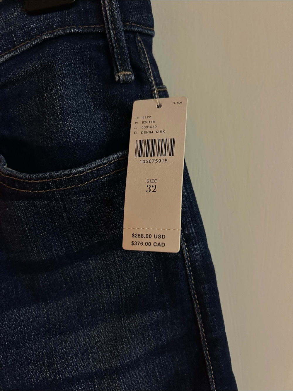 NWT
MOTHER
THE HUSTLER ROLLER SNEAK
Trouble Maker
Size 32
Inseam 32 - Picture 3 of 9